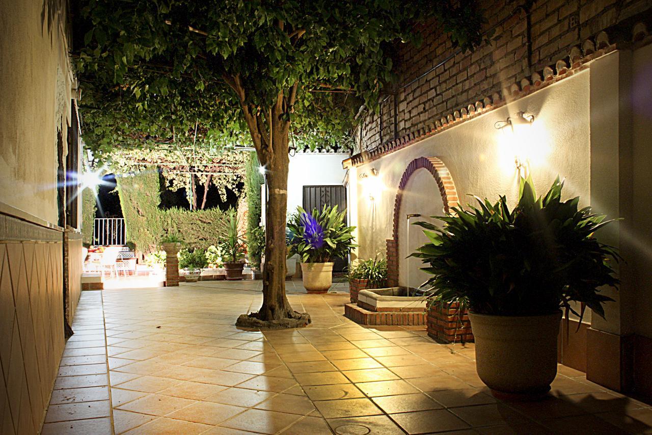 Apartamentos Turisticos Cullar Vega Exterior photo